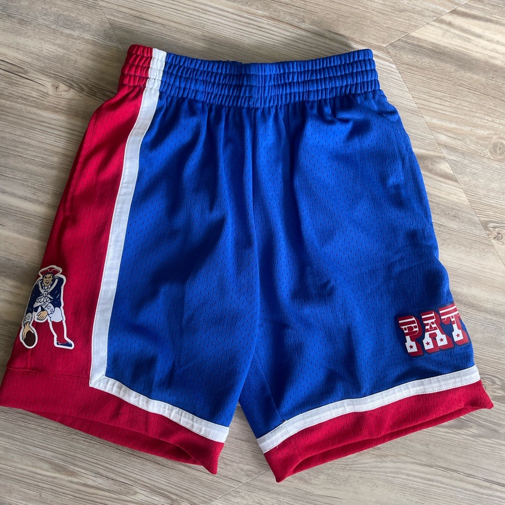 Throwback Mitchell & Ness New England Patriots Shorts